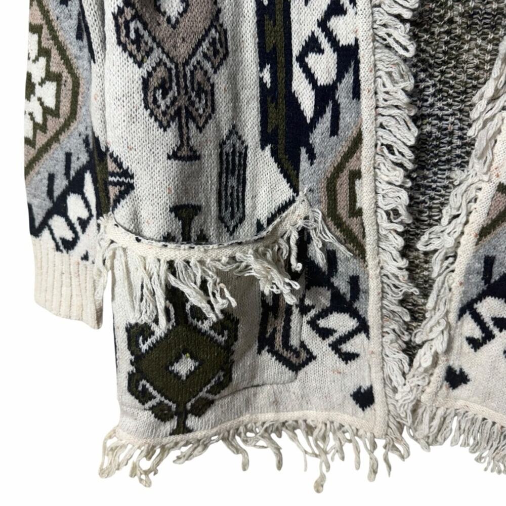 Chaser LA Tapestry Fringe Cardigan Size Small - Picture 6 of 10